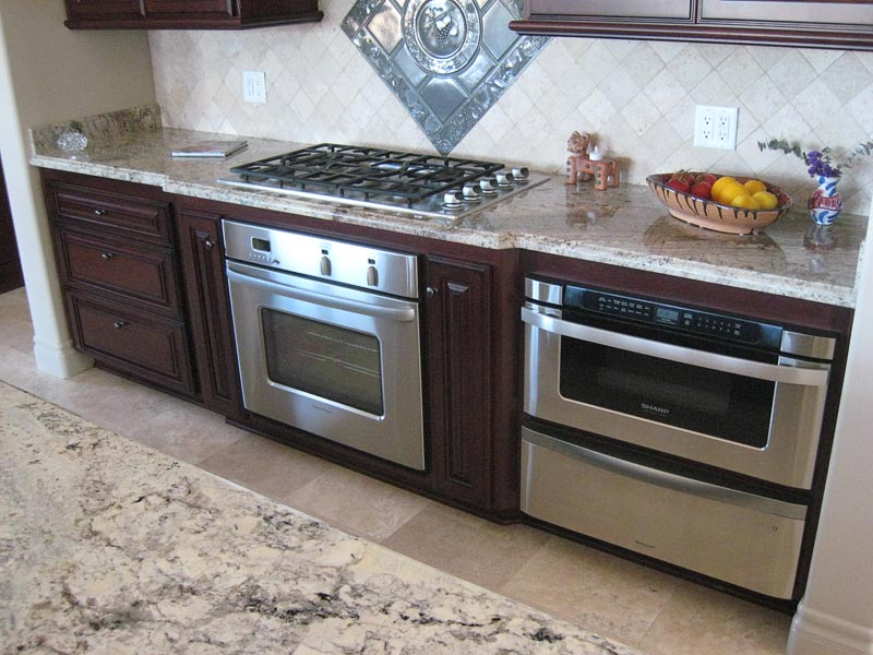 custom kitchen cabinets