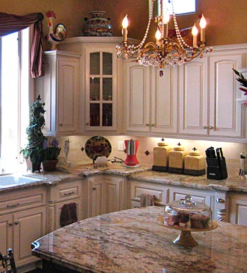 Custom Kitchen Cabinets From Darryn S Custom Cabinets Serving